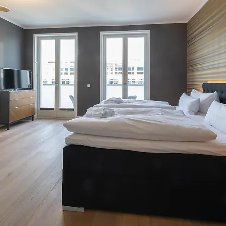 First Kompass Apartment *